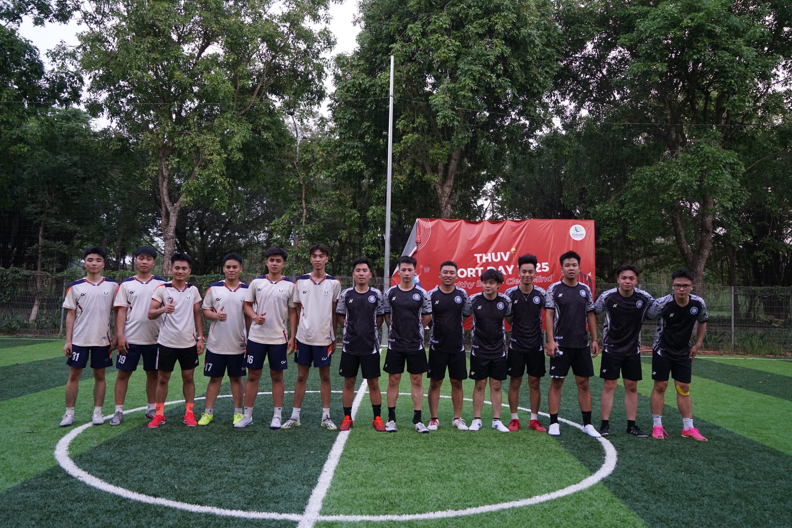 FC K9 và FC Lúa mạch