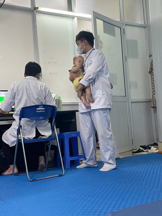 Hình ảnh sinh viên THUV thực tập tại bệnh viện