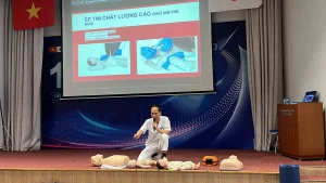 z7566649220498_86968026fdfbbcb36aaf6bbd2440be43